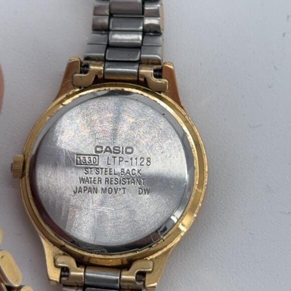 Casio Watch Womens Gold Tone LTP-1128 Quartz Japan Water Resist Stainless Steel - Picture 3 of 7